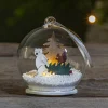 LED glasbol Forest Friends ijsbeer met boom