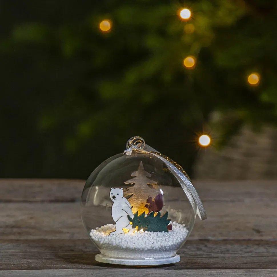 LED glasbol Forest Friends ijsbeer met boom