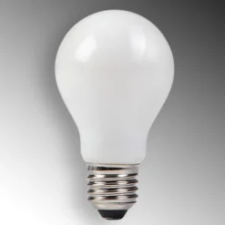 LED lamp E27 4,5W 827 gesatineerd