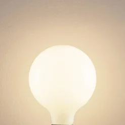 LED lamp E27 6W 2.700K G125 dimbaar opaal 2/set