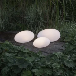 LED lamp op zonne energie Globy steenvorm 26,5 cm