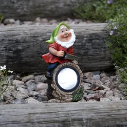 LED lamp op zonne-energie Gnomy kleurrijk/rood plastic 21 cm houthakker