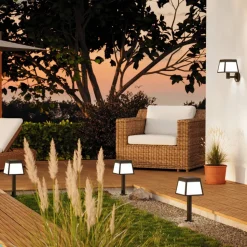 LED sokkellamp Altilia, hoogte 56 cm, zwart, sensor