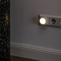 LED stopcontactlamp nachtlamp Luna Sensor