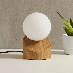 LED tafellamp Alisa met voet in houten optiek