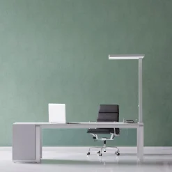 LED tafellamp MAULjaval, zilver, 120 cm, dimbaar, klemvoet