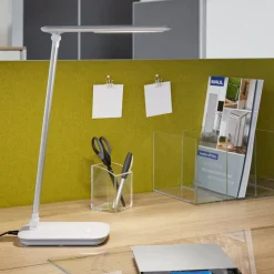 LED tafellamp MAULjazzy, wit, hoogte 43 cm, dimbaar USB-poort