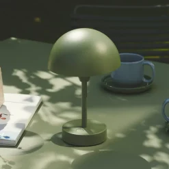 LED tafellamp op accu Ellen To-Go, olijfgroen, aluminium