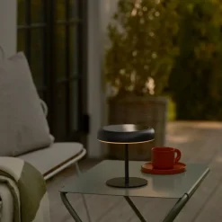 LED tafellamp op zonne-energie Elmer, zwart, metaal, IP44