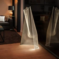 LED vloerlamp Velos, roségoud, organisch gevormd