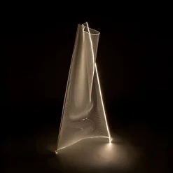 LED vloerlamp Velos, roségoud, organisch gevormd