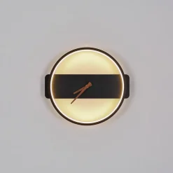 LED wandlamp Sussy met klok, zwart, breedte 32 cm