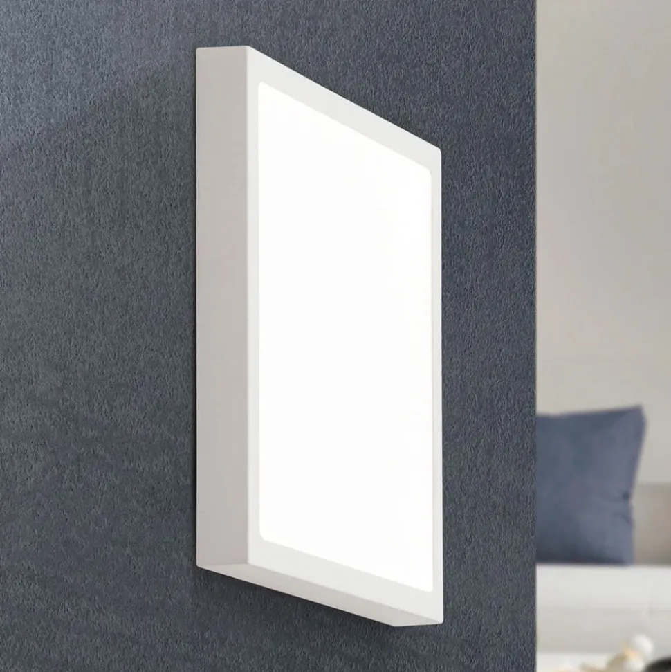 LED wandlamp Vika in vierkante vorm, 23 cm