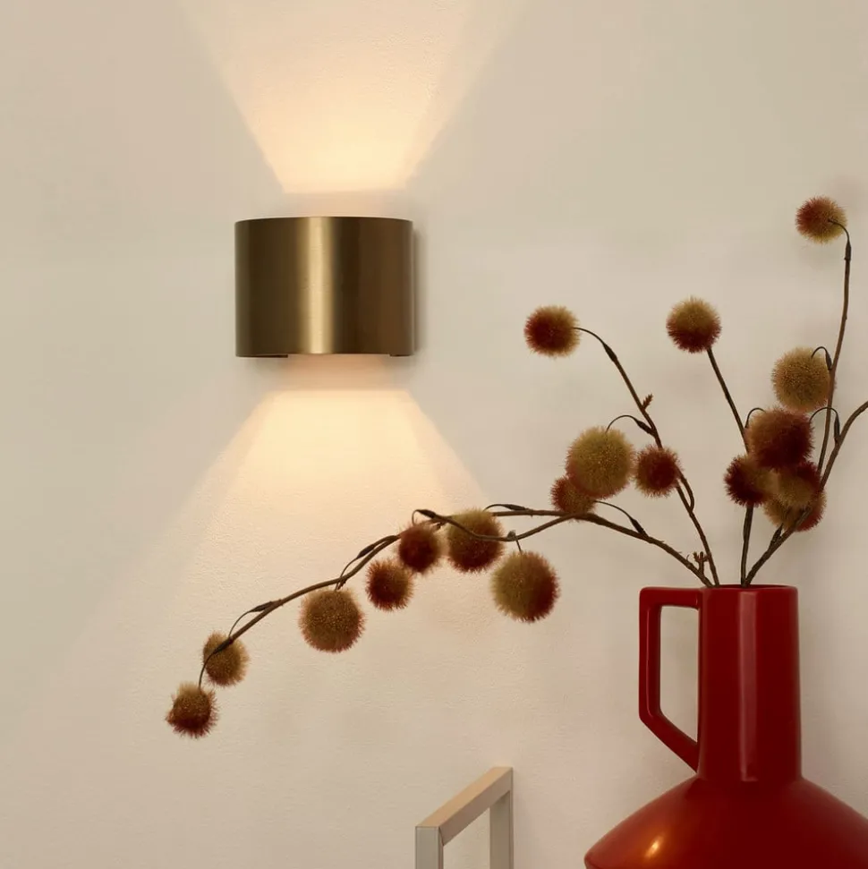 LED wandlamp Xio, rond, antiek messing