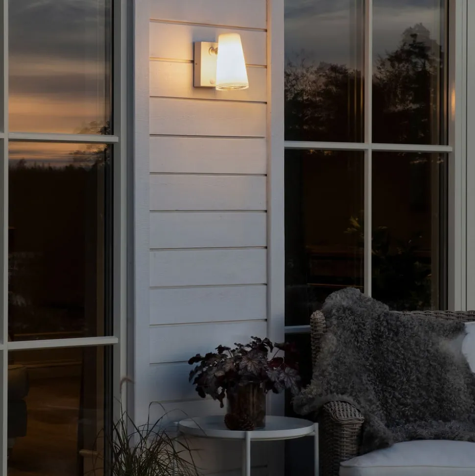 LED-buitenwandspot Fano met bewegingsmelder