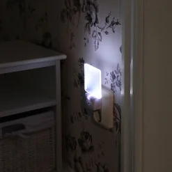 LED-nachtlamp 357-11 voor het stopcontact