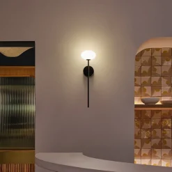 LEDS-C4 LED badkamer wandlamp Bloom IP44, zwart, hoogte 45 cm