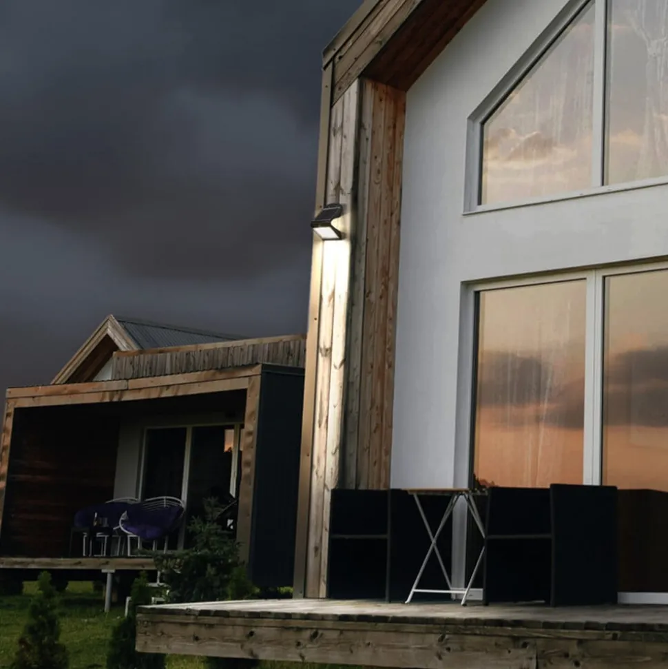 LEDVANCE Endura Flood Butterfly Solar Sensor 8W