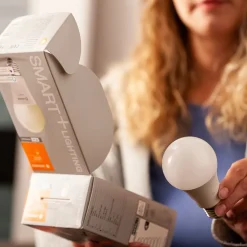 LEDVANCE SMART+ WiFi LED lamp Classic, E27 9,5 W CCT