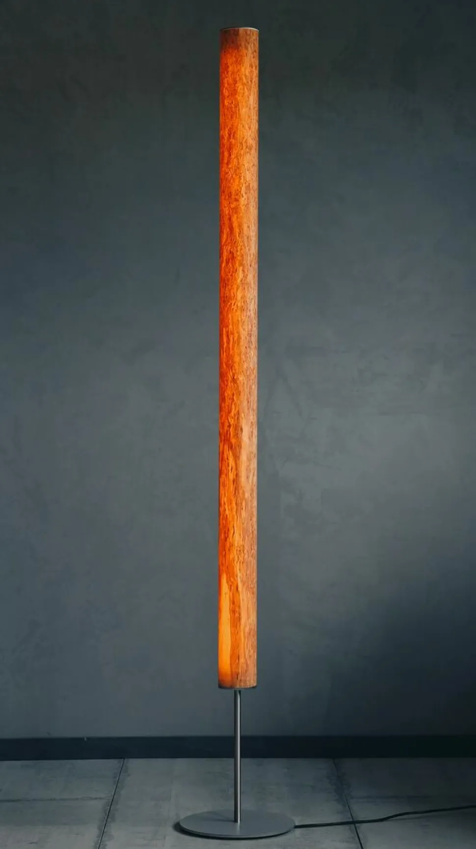 LeuchtNatur Gracia, met staaf, noten voet zwart