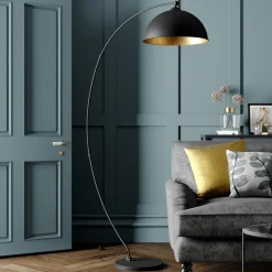 Lindby booglamp Jonera, zwart, metaal, E27, hoogte 185cm