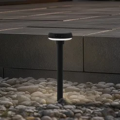 Lindby Brinca grondspies lamp op zonne-energie, zwart, PC, sensor