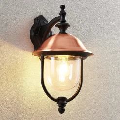 Lindby buitenwandlamp Clint, hangend, zeewaterbestendig, E27