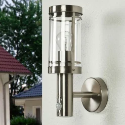 Lindby buitenwandlamp Djori, sensor, aluminiumkleurig, E27