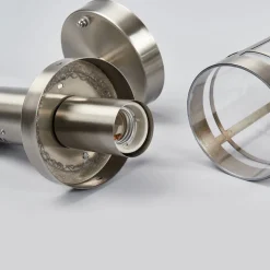 Lindby buitenwandlamp Djori, sensor, aluminiumkleurig, E27