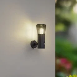 Lindby buitenwandlamp Heulo, Ø 10,5 cm, rookgrijs, sensor