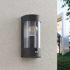 Lindby buitenwandlamp Junias, 24 cm, antraciet, sensor