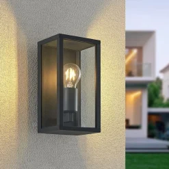 Lindby buitenwandlamp Peldar, helder, 1-lamp, 26cm, metaal