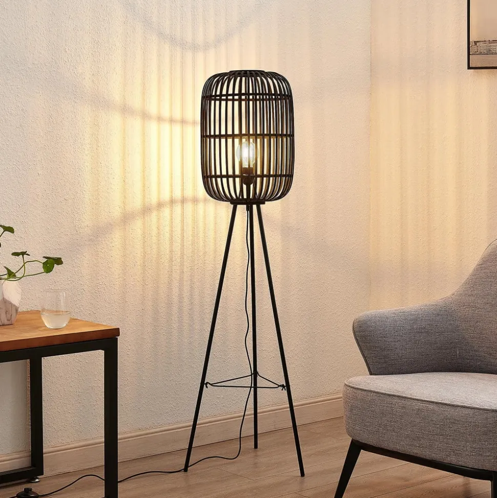 Lindby Canyana vloerlamp, zwart, rotan, 139 cm hoog