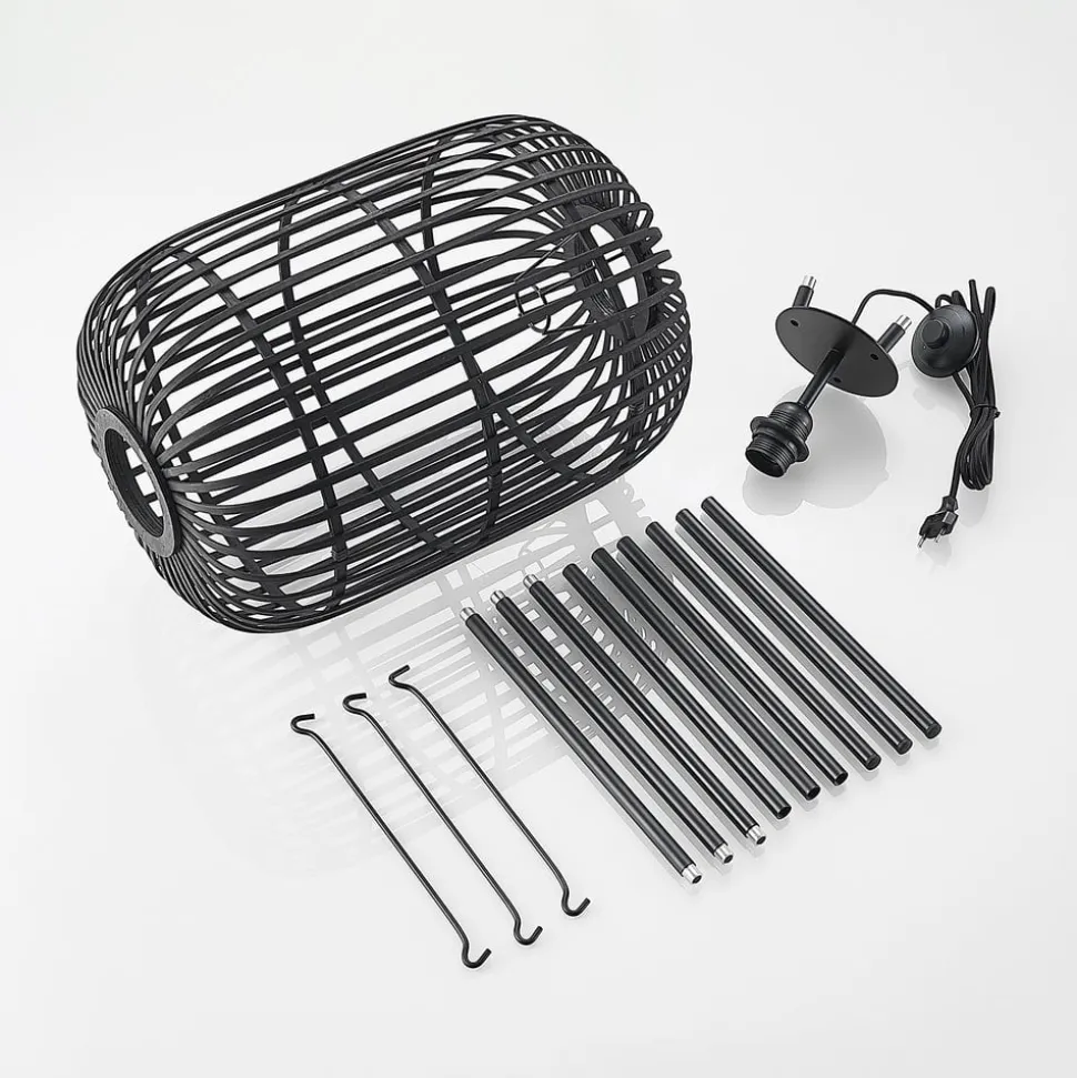 Lindby Canyana vloerlamp, zwart, rotan, 139 cm hoog