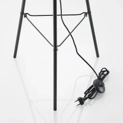 Lindby Canyana vloerlamp, 139 cm, naturel, rotan, driepoot