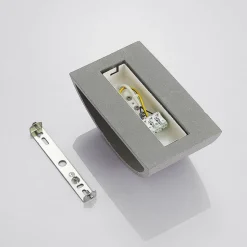 Lindby Edvin wandlamp van beton, halfrond