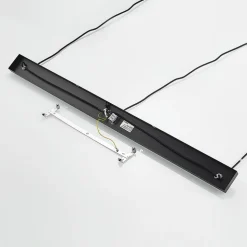 Lindby Elamira hanglamp, zwart, metaal, 133cm, 3-lamps.