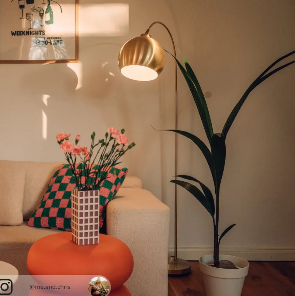 Lindby gebogen vloerlamp Moisia, messingkleurig, metaal, 148 cm