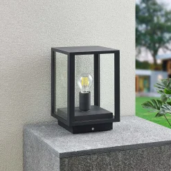 Lindby Giavanna sokkellamp, 29 cm, antraciet, IP44, E27