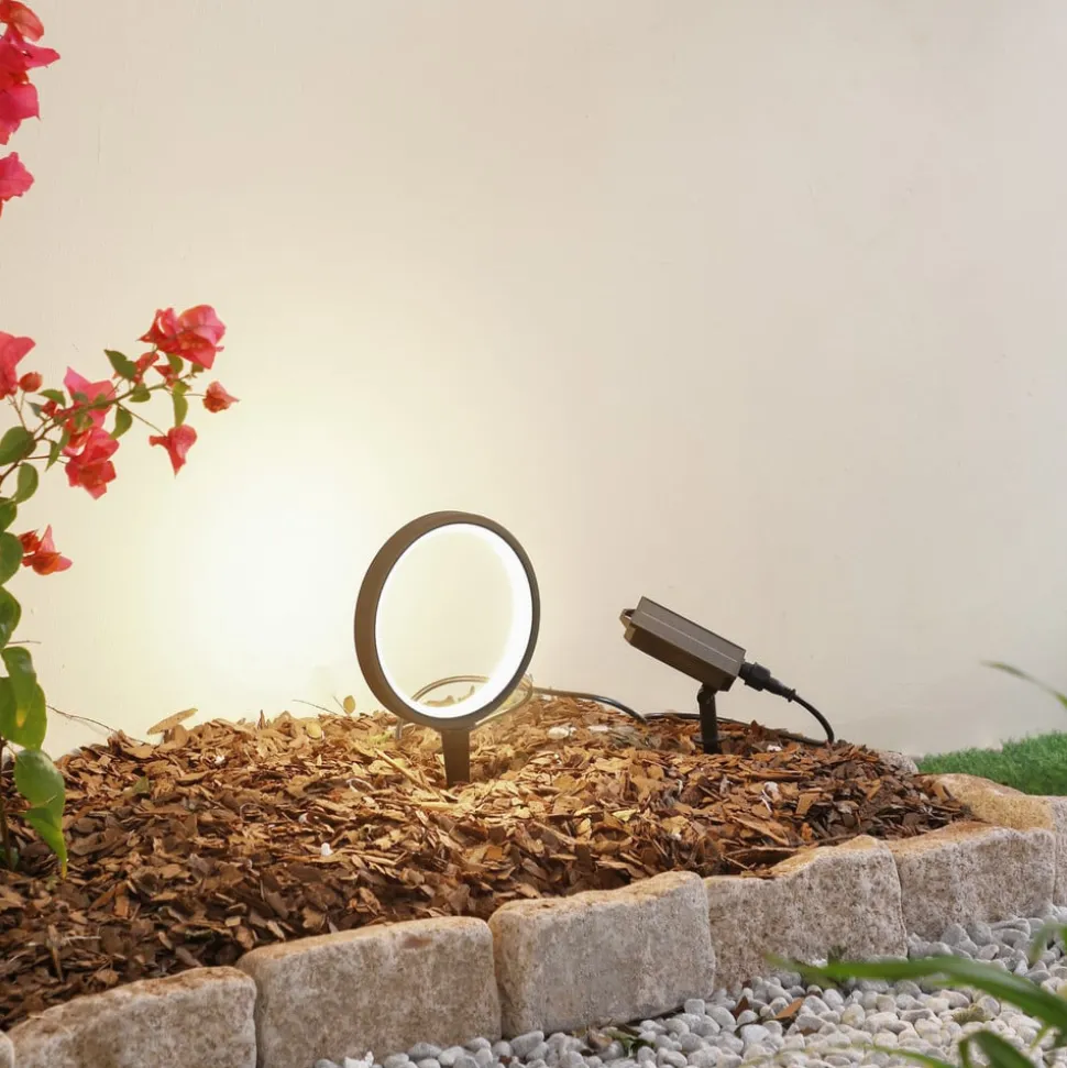 Lindby grondspies lamp op zonne-energie Syrene, 18 cm, zwart, aluminium