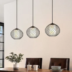 Lindby hanglamp Cedrice, 3-lamps, zwart, metaal, E27