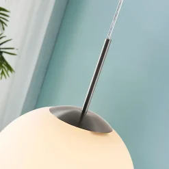 Lindby hanglamp Marike, Ø 30 cm, wit, glas, globe, E27