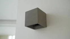 Lindby Jayden wandlamp in hoekige vorm