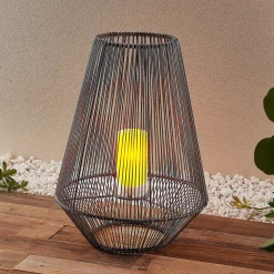 Lindby Kaati LED solar-lantaarn, rotanoptiek 37 cm