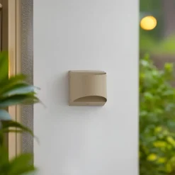 Lindby LED buiten wandlamp Lenore, beige, metaal, 13,5cm