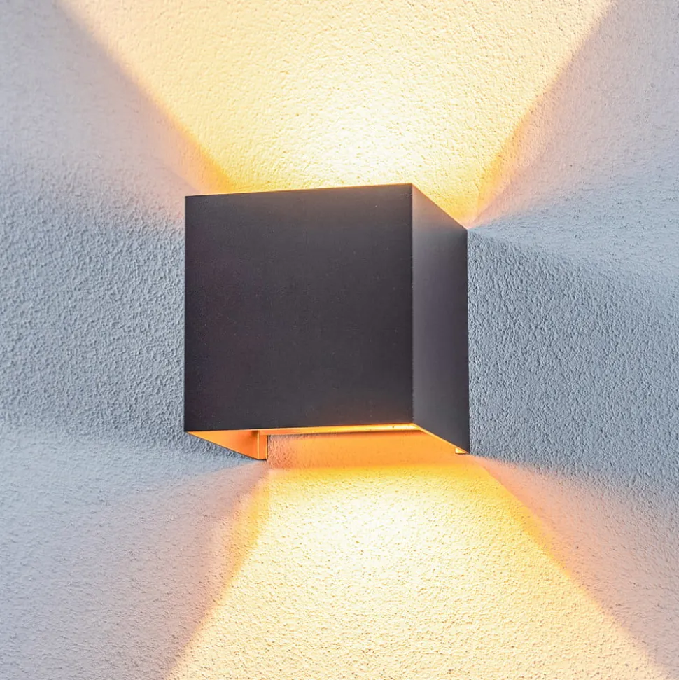 Lindby LED buiten wandlamp Nivar, hoekig, zwart/goud, IP54