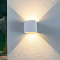 Lindby LED buiten wandlamp Nivar, hoekig, wit, metaal, IP54