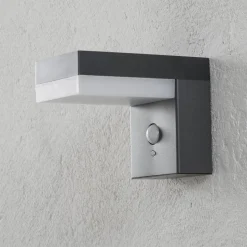 Lindby LED buiten wandlamp Chioma, antraciet, sensor