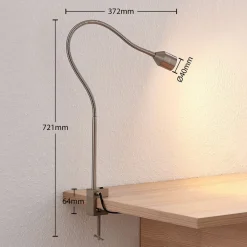 Lindby LED klemlamp Hanilo, hoogte 80 cm, nikkel, metaal