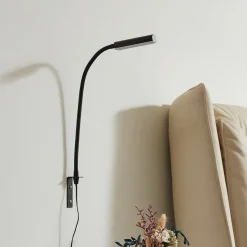Lindby LED leeslamp Flexola, zwart, hoekig, stekker